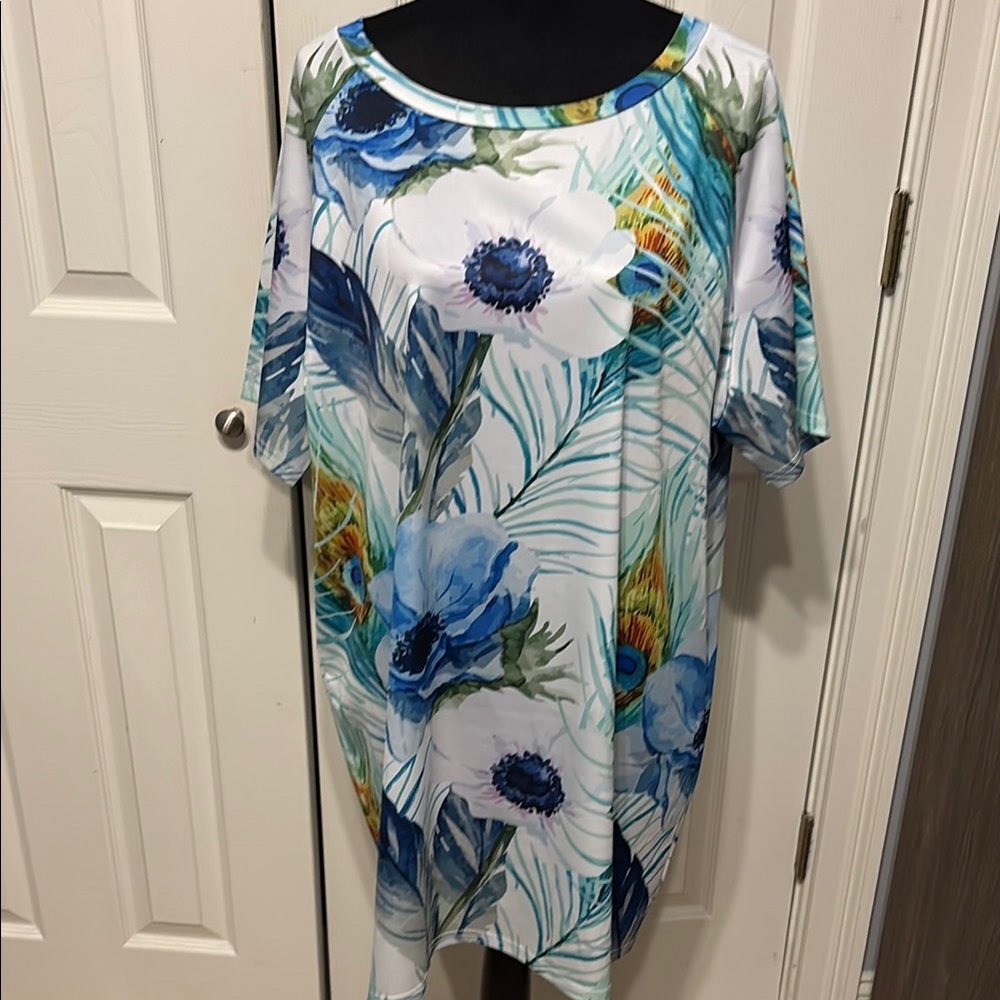 Unbranded Plus Short Sleeve Top